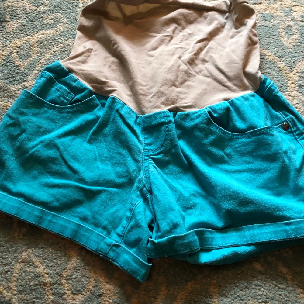 Oh Baby maternity stylish jean shorts